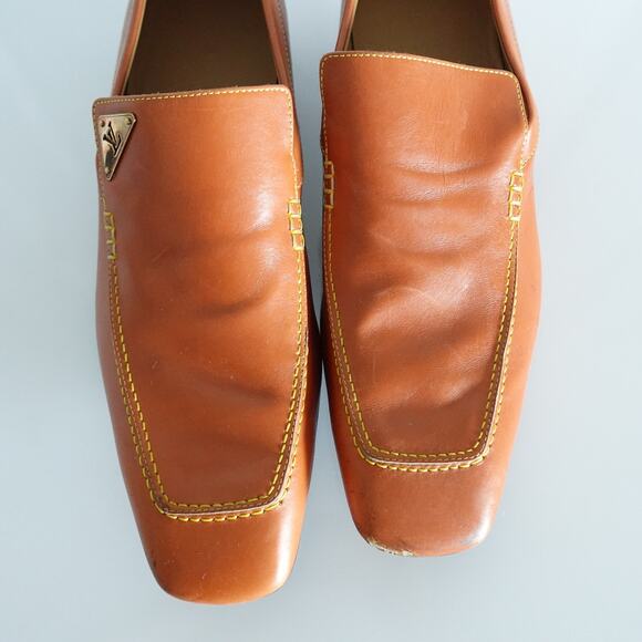 Louis Vuitton Tan Brown Orange Leather LV Gold Plaque Logo Square Toe Loafers - Picture 3 of 16